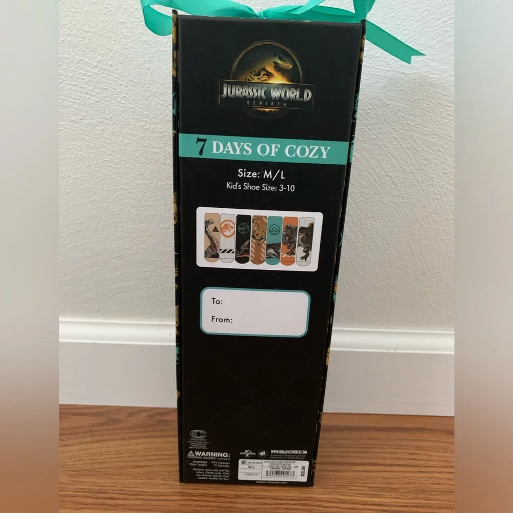 Jurassic World Rebirth 7 days of cozy kid’s socks